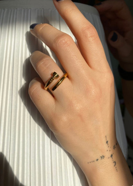 Nail Ring