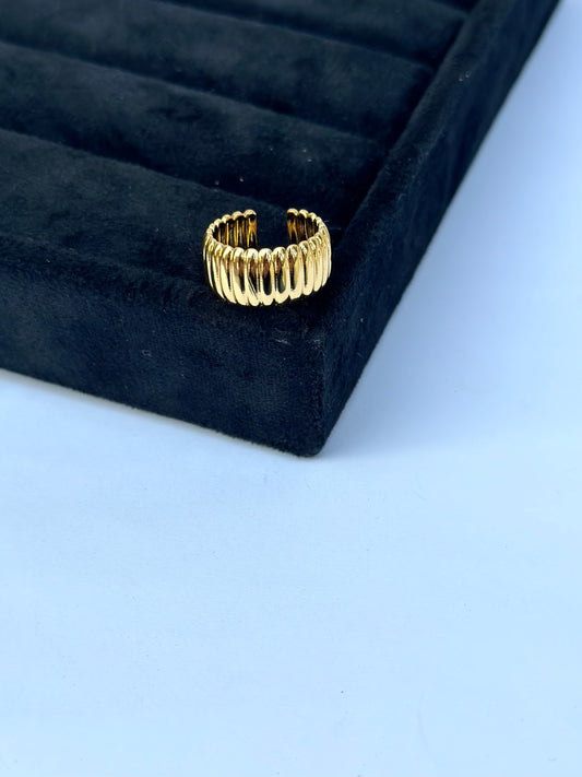 Crossiant Ring