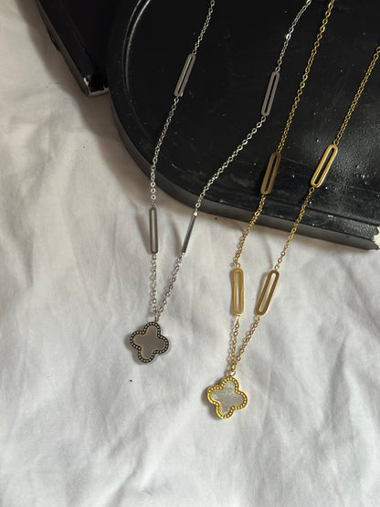 Pin vancleef necklace ( double sided)