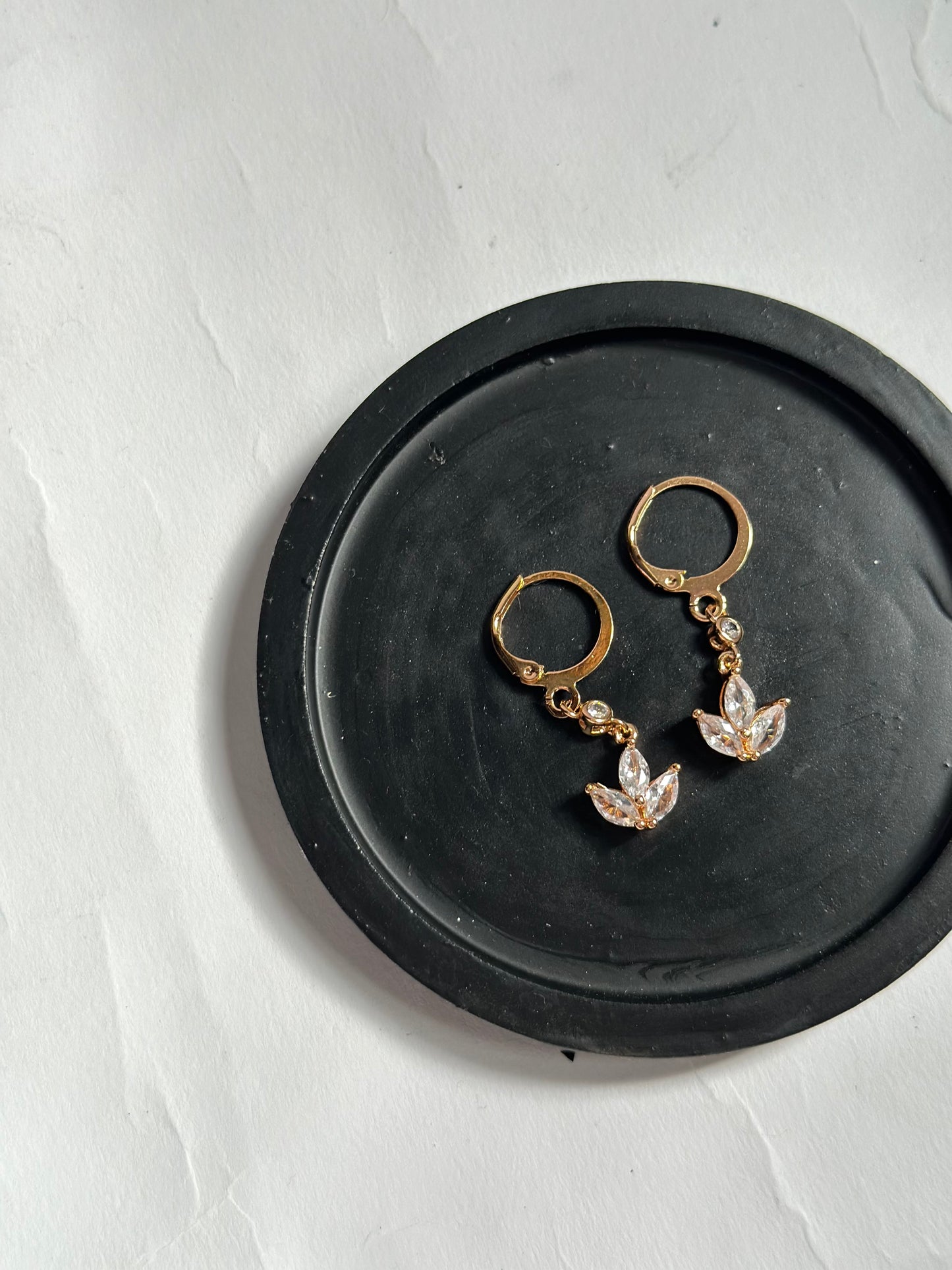 Sparkling Earring Set