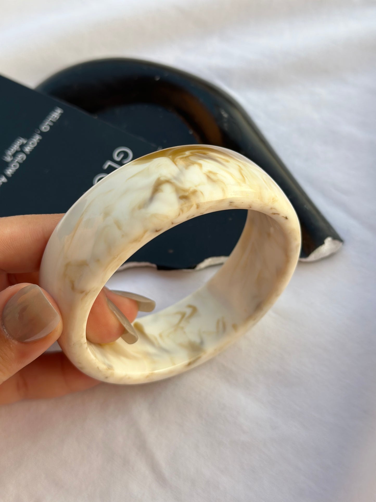 Acrylic Brownie Bangle Set