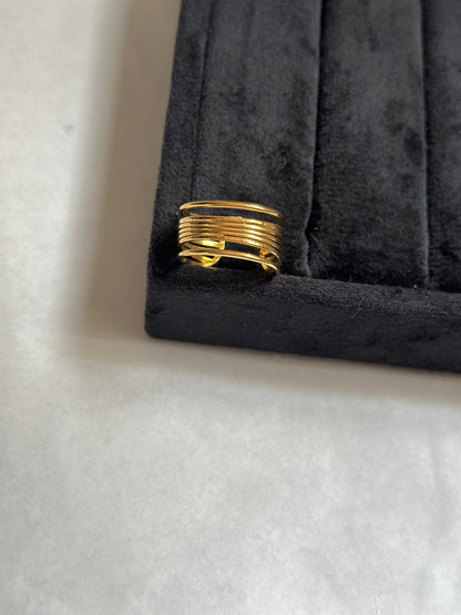 Lines Gold Ring