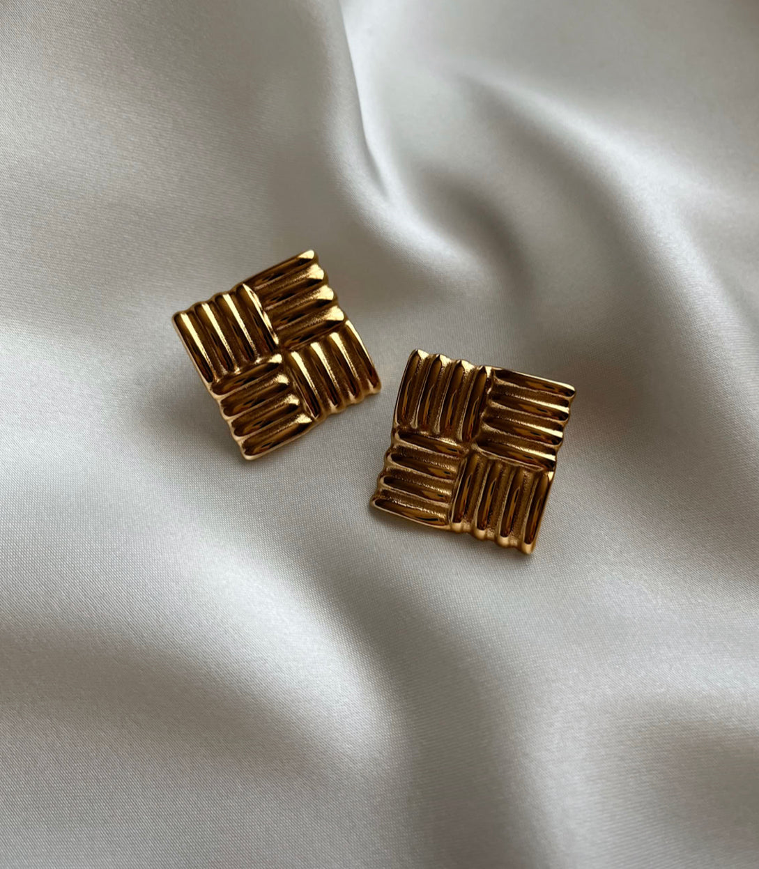 Boxy Zigzag Earrings