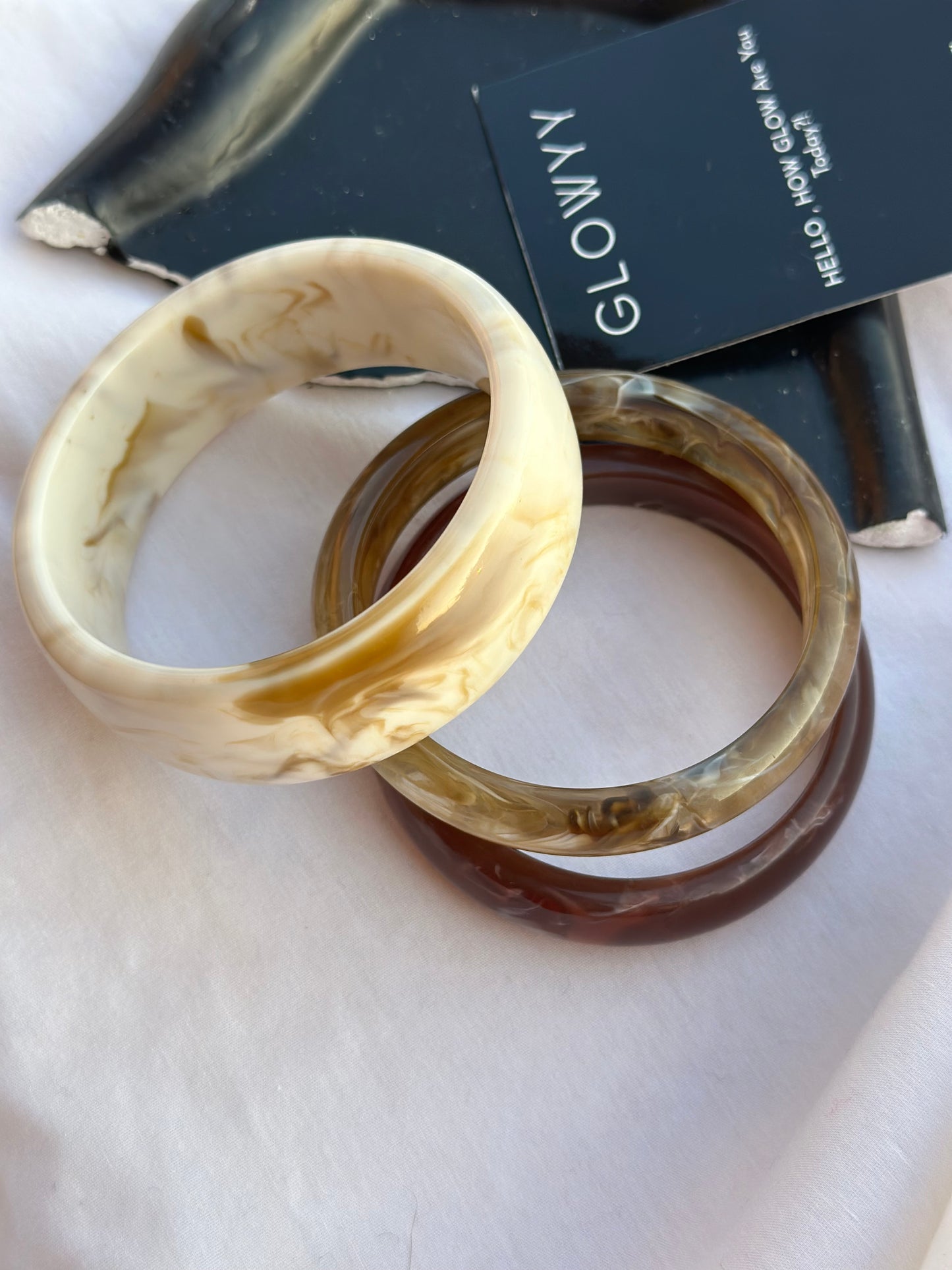 Acrylic Brownie Bangle Set