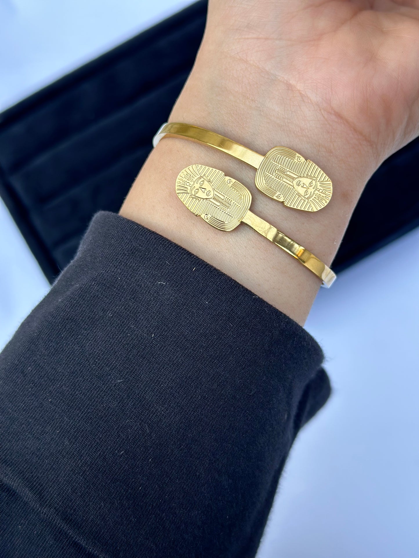 The pharony Bracelets