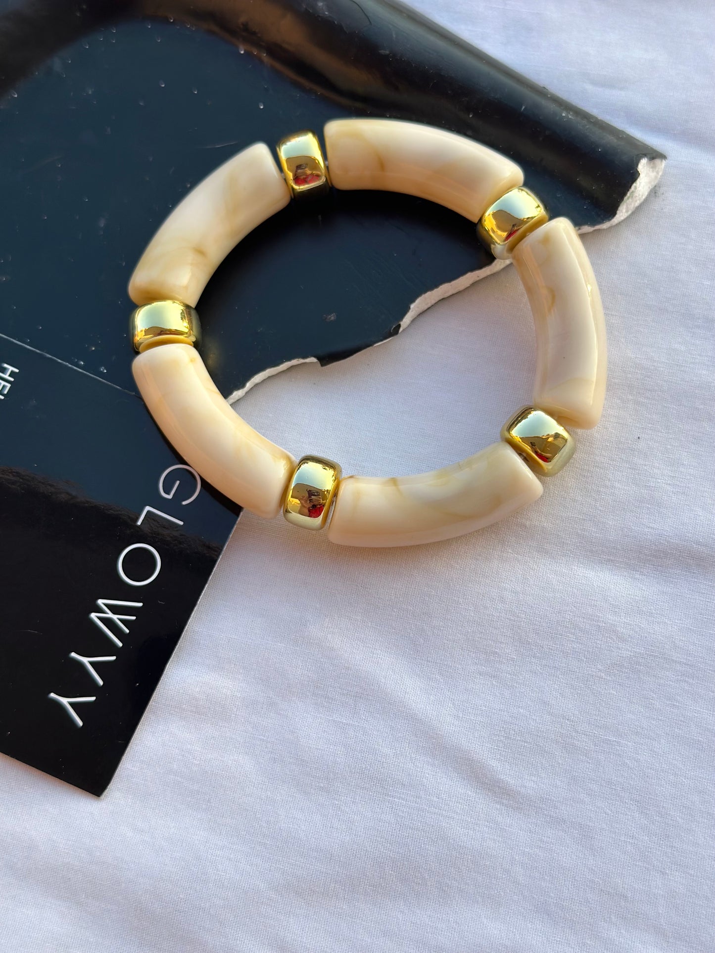 Bej Acrylic Bambo Bangle