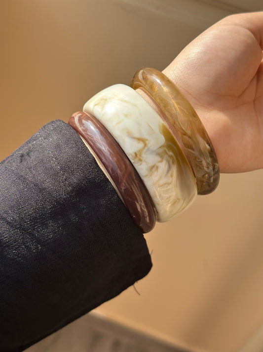 Acrylic Brownie Bangle Set