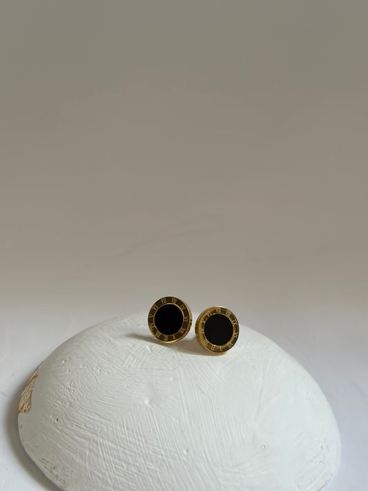 Black bavlagri earrings