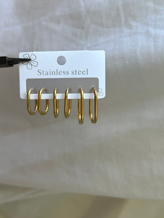 Gold Oval Loop Earrings Set