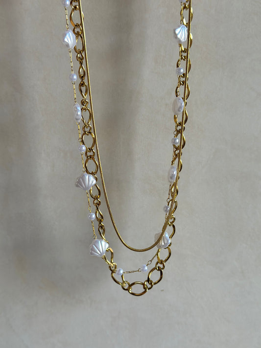 Three Connected Shells Necklace